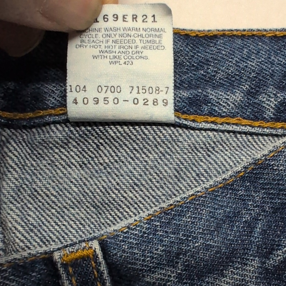 Vintage 2000 Levi's 550 Husky Relaxed Fit Red Tab Denim Blue Jeans - Picture 5 of 11